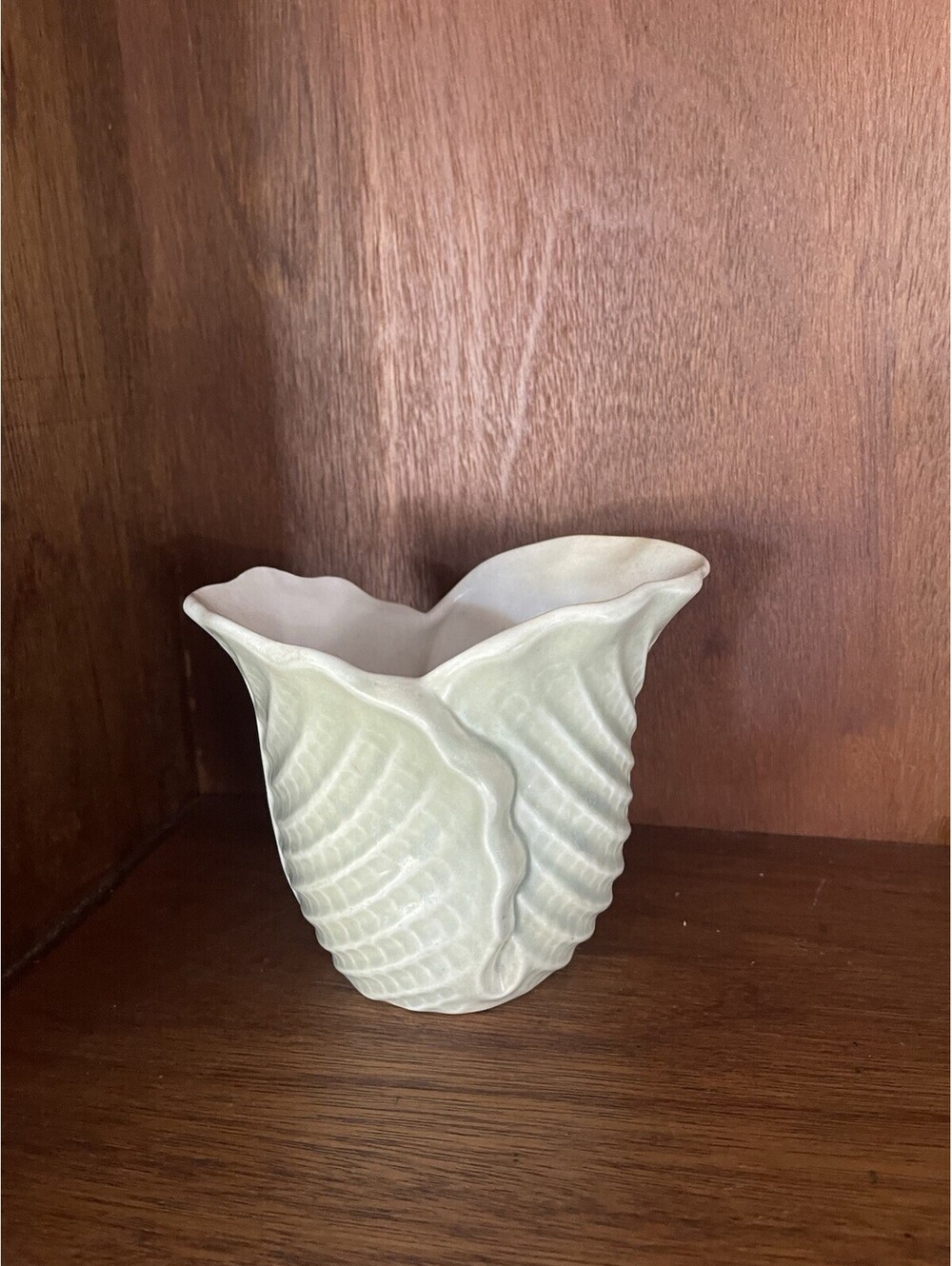 Vintage Red Wing Pottery USA 1231 Leaf Vase Planter Pale Green Mid Century